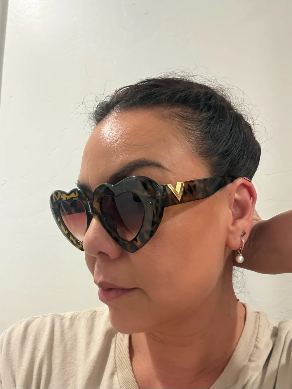 Heart-Shaped Tortoiseshell Sunglasses - Brown
